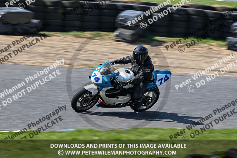 enduro digital images;event digital images;eventdigitalimages;lydden hill;lydden no limits trackday;lydden photographs;lydden trackday photographs;no limits trackdays;peter wileman photography;racing digital images;trackday digital images;trackday photos